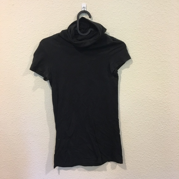 Theory Tops - Theory black short sleeve turtle neck top Theory Tops - Theory black short sleeve turtle neck top